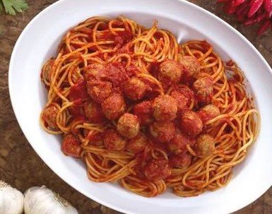 espaguetis con albondigas vegetarianas