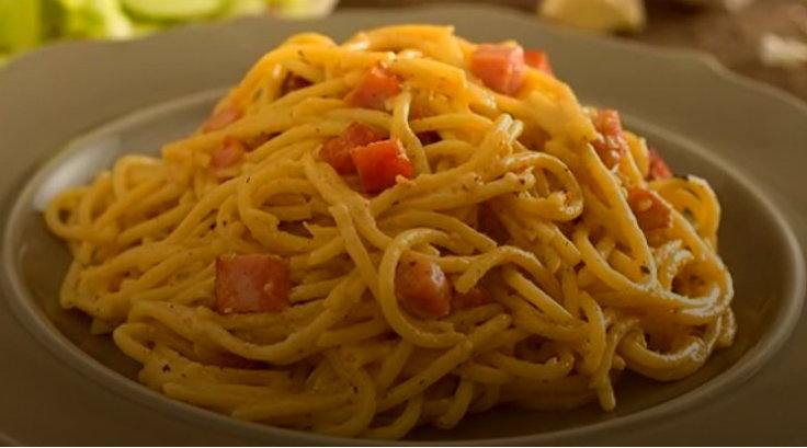 Espaguetis Jamón