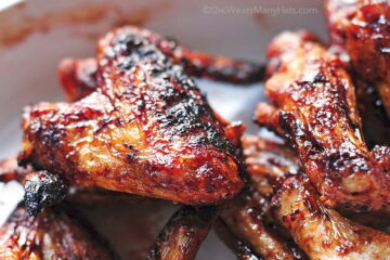 Alitas de pollo picantes en la barbacoa