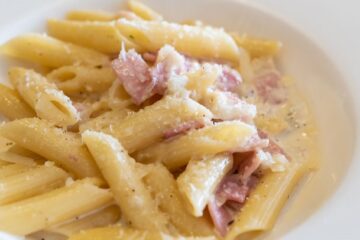 pasta con nata y jamon
