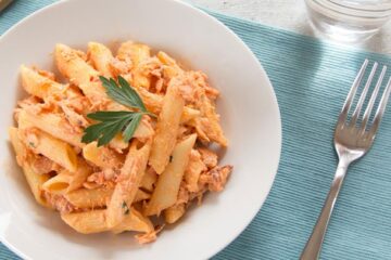 Penne con salmón